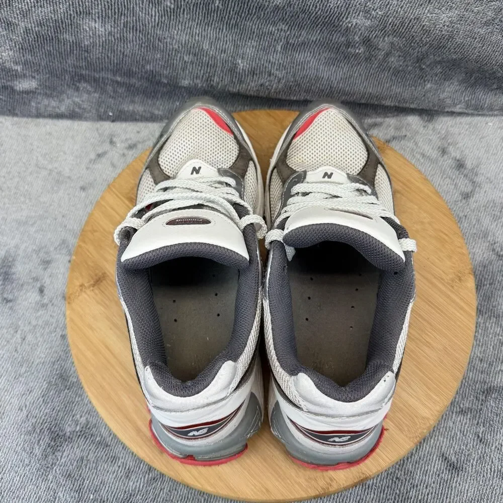 New Balance 2002R Shoes Mens Size 9 Gray Red Running Athletic Sneakers M2002RLB